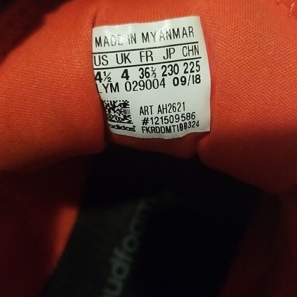 Womens  Adidas Sneakers   - Picture 6 of 7